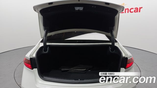 Kia K7 2018 — photo 20