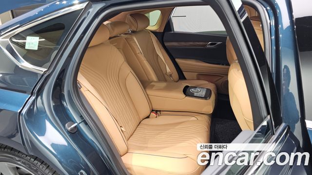Genesis G80 2022 — photo 12