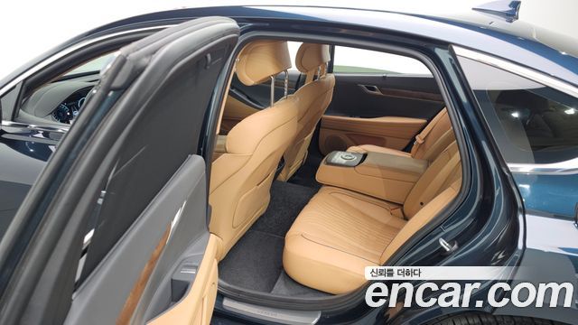 Genesis G80 2022 — photo 13