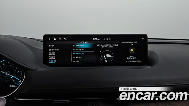 Genesis G80 2022 — photo 17