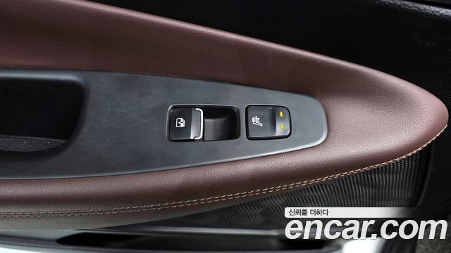 Hyundai Santafe 2019 — photo 16