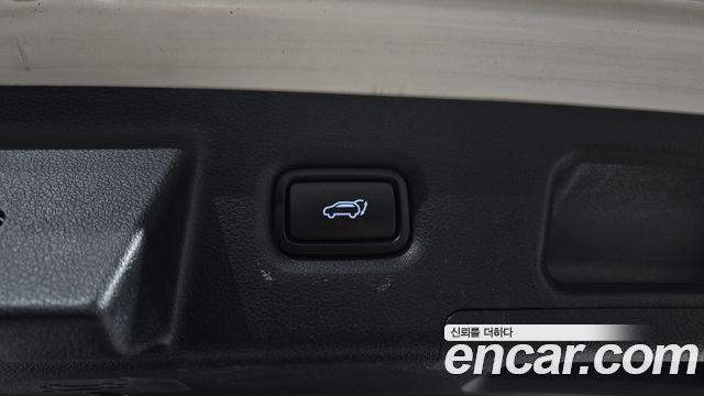 Hyundai Santafe 2019 — photo 20