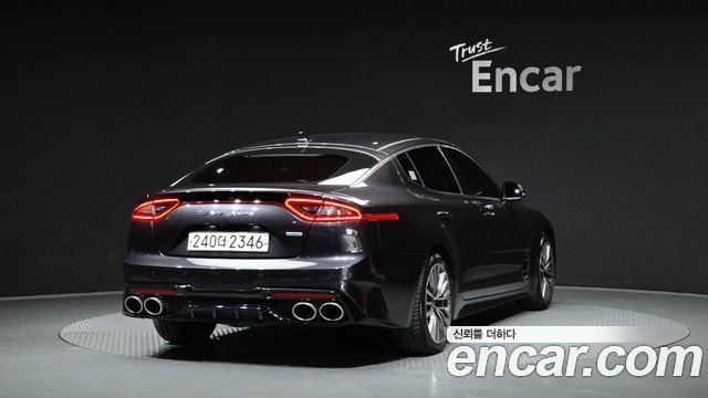 Kia Stinger 2018 — photo 2