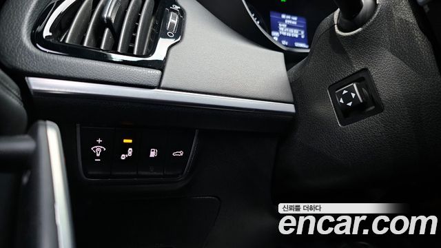 Kia Stinger 2018 — photo 18