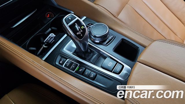 BMW X6 2018 — photo 9