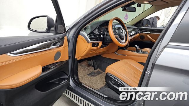 BMW X6 2018 — photo 10