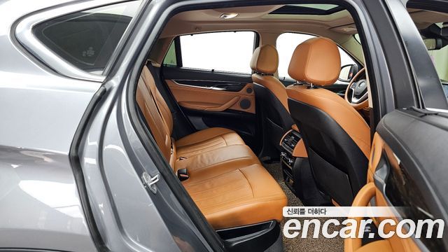 BMW X6 2018 — photo 12