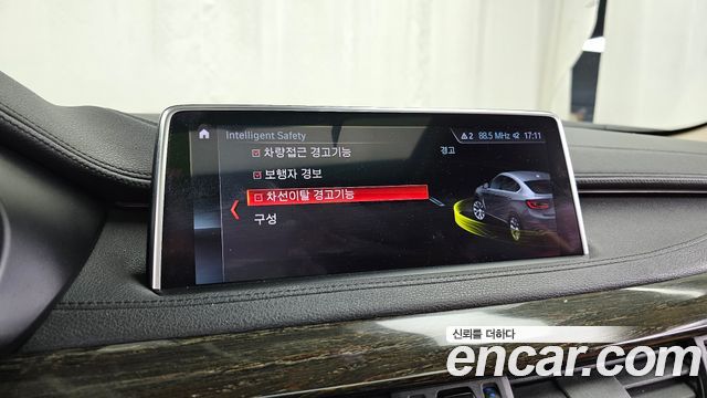 BMW X6 2018 — photo 16