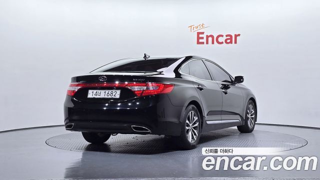Hyundai Grandeur 2011 — photo 2