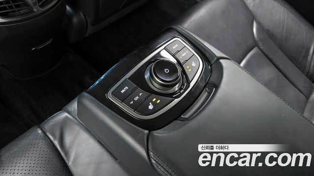 Hyundai Grandeur 2011 — photo 17