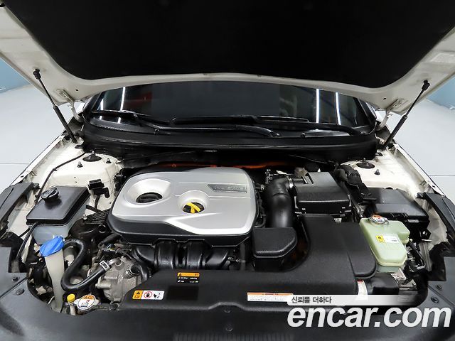 Hyundai Sonata 2015 — photo 19