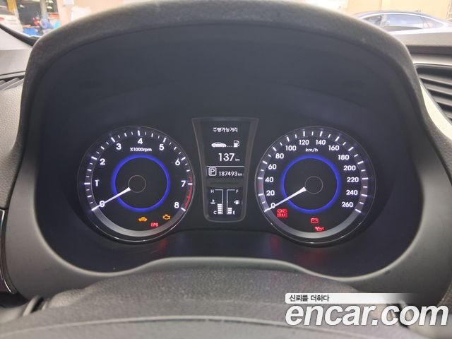 Hyundai Grandeur 2012 — photo 9