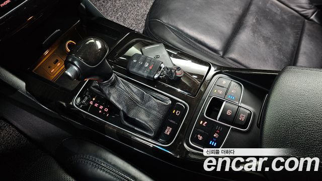 Kia K7 2013 — photo 9