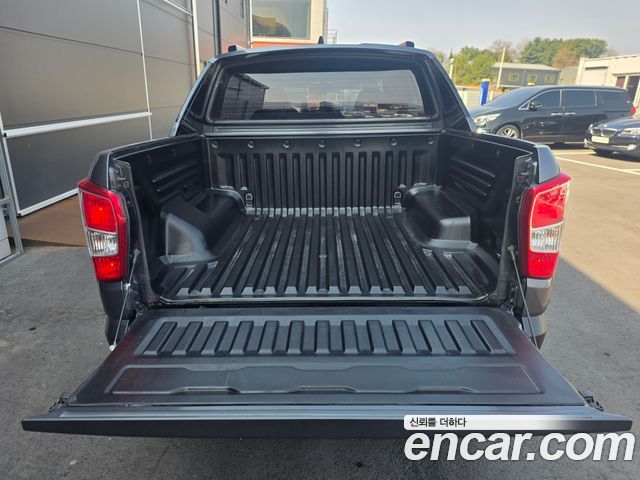 KG Mobility Rexton 2018 — photo 20