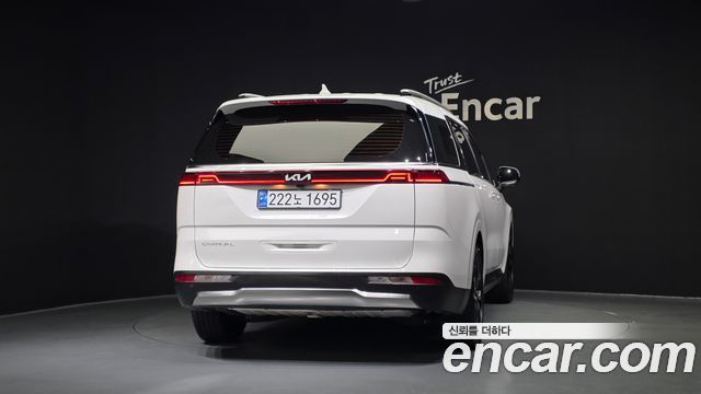 Kia Canival 2022 — photo 4