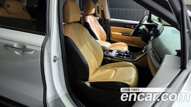 Kia Canival 2022 — photo 12