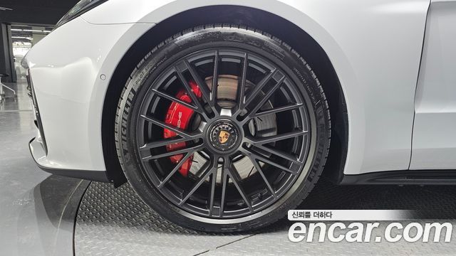 Porsche Panamera 2025 — photo 5
