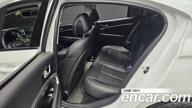 Genesis G70 2023 — photo 13