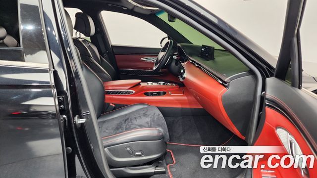 Genesis GV70 2021 — photo 11