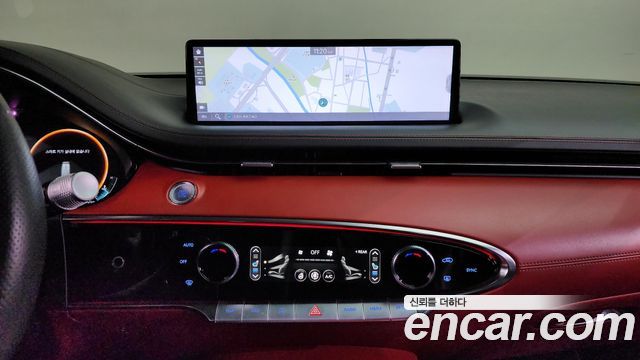 Genesis GV70 2021 — photo 14