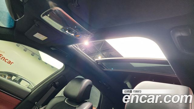 Genesis GV70 2021 — photo 18