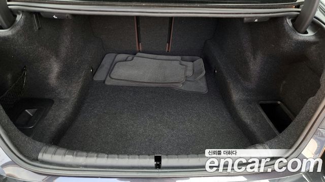 BMW 5-Series 2021 — photo 20