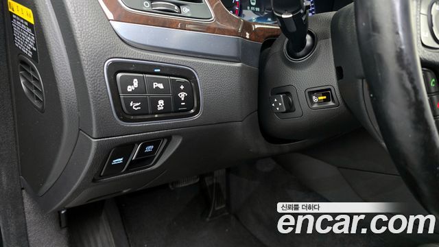 Hyundai Equus 2015 — photo 15