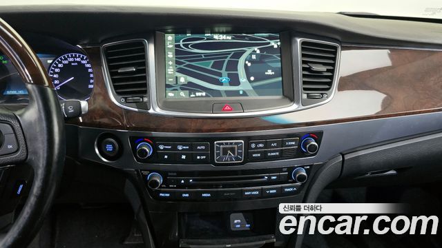 Hyundai Equus 2015 — photo 16