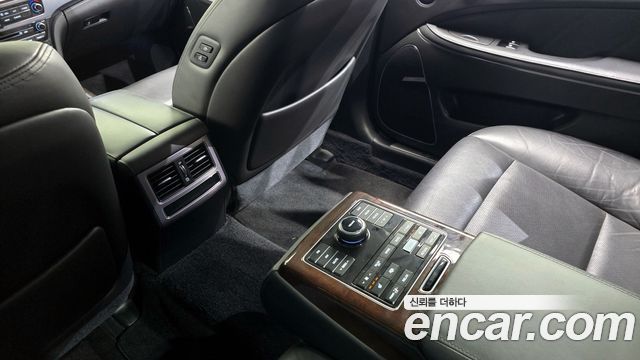 Hyundai Equus 2015 — photo 20