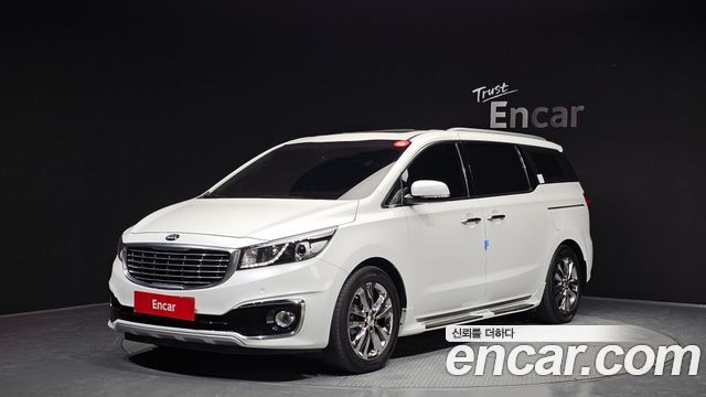 Kia Canival 2016 — photo 1
