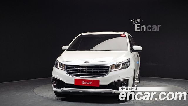 Kia Canival 2016 — photo 3