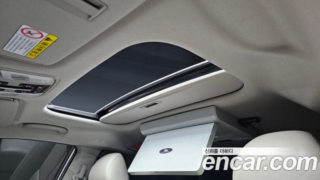 Kia Canival 2016 — photo 17