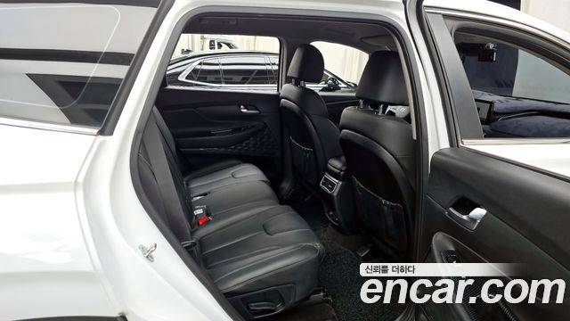 Hyundai Santafe 2022 — photo 12