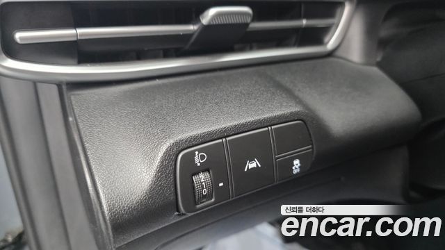 Hyundai AVANTE 2022 — photo 16