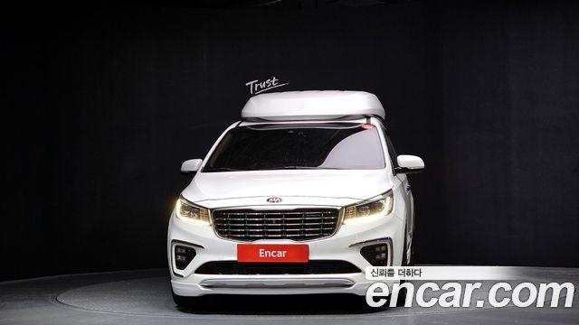 Kia Canival 2019 — photo 3