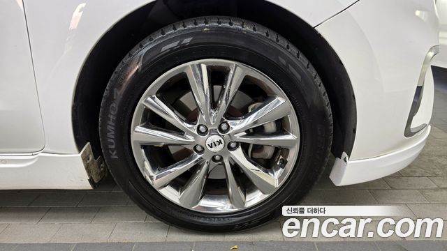 Kia Canival 2019 — photo 5