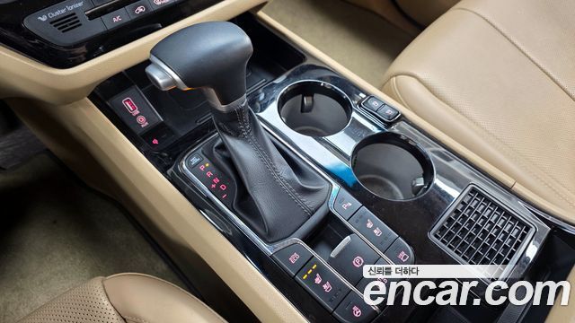 Kia Canival 2019 — photo 9