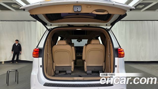 Kia Canival 2019 — photo 20