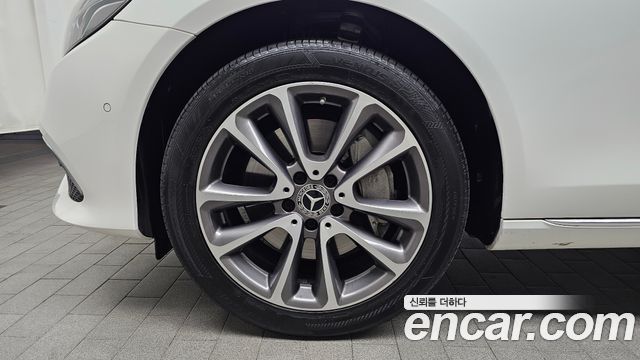 Mercedes-Benz E-Class 2020 — photo 5