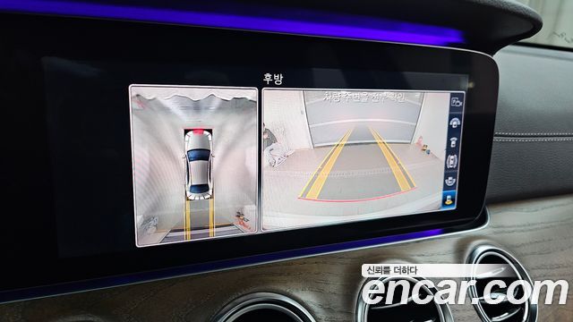 Mercedes-Benz E-Class 2020 — photo 16