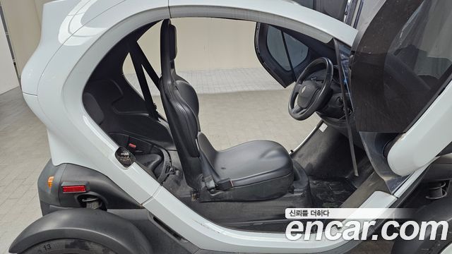 Renault Korea Twizy 2020 — photo 11