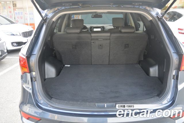 Hyundai Santafe 2016 — photo 12