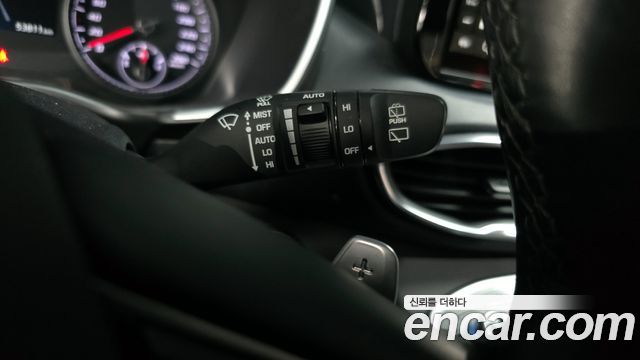 Hyundai Santafe 2022 — photo 18