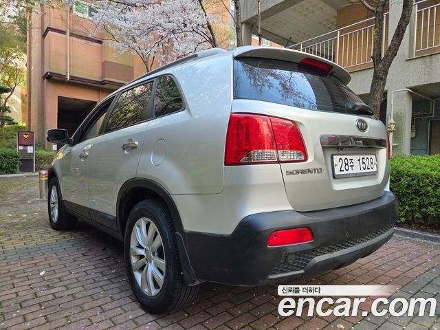 Kia Sorento 2011 — photo 7