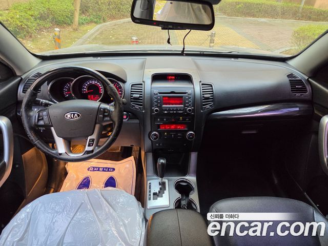 Kia Sorento 2011 — photo 10
