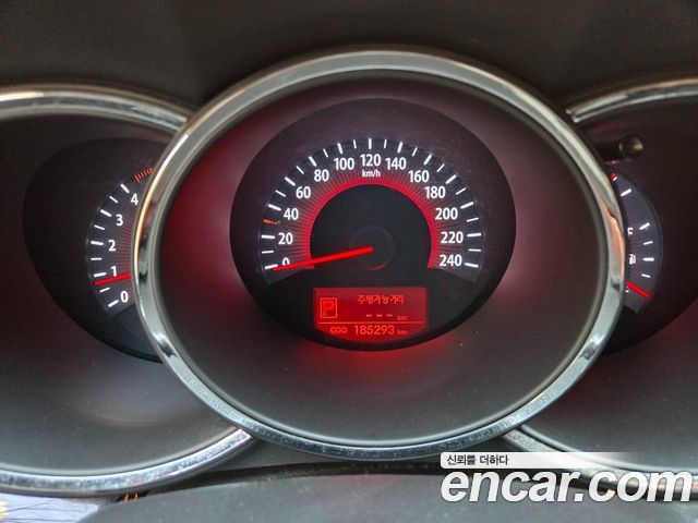 Kia Sorento 2011 — photo 12