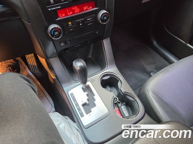Kia Sorento 2011 — photo 14