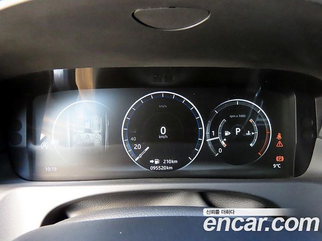 Jaguar XF 2018 — photo 9
