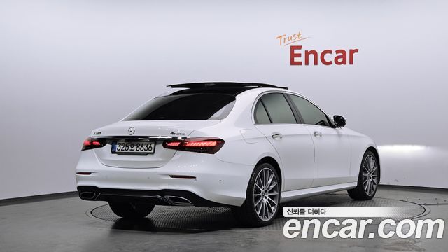 Mercedes-Benz E-Class 2021 — photo 2