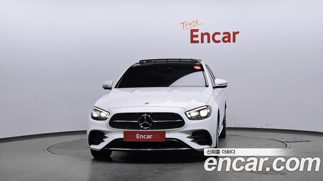 Mercedes-Benz E-Class 2021 — photo 3